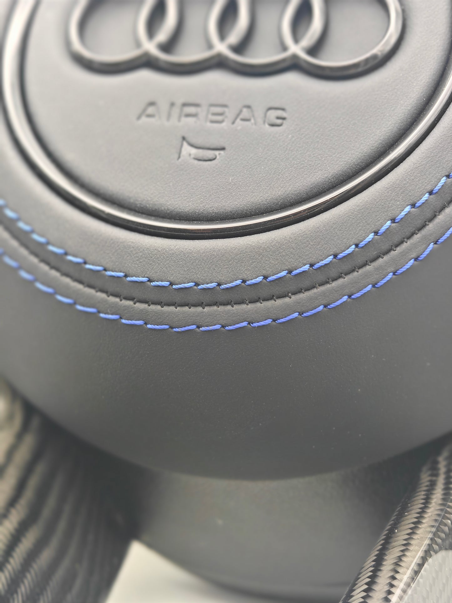 Спортен поръчков волан  AUDI