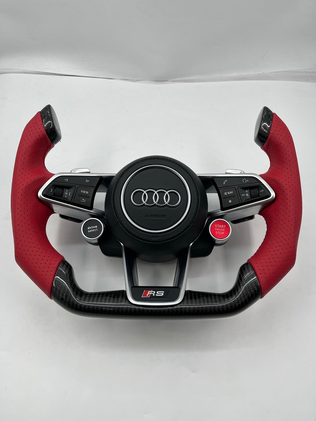 Спортен поръчков волан AUDI